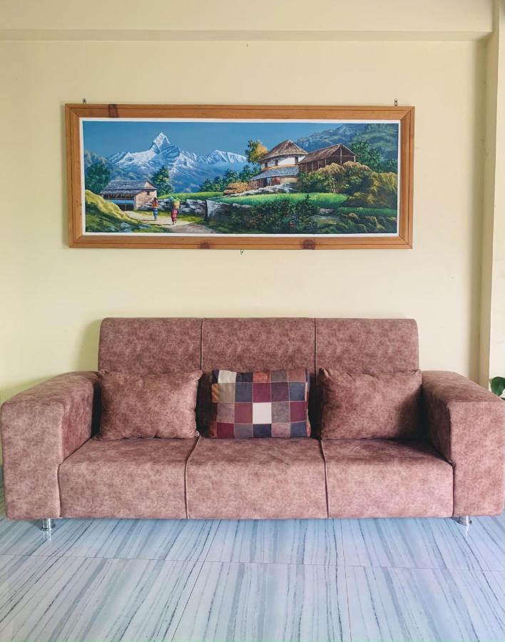 Hotel October Inn Pokhara Kültér fotó
