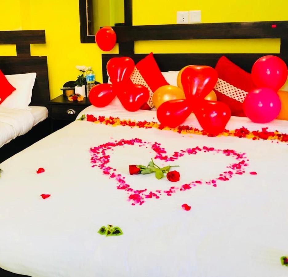 Hotel October Inn Pokhara Kültér fotó