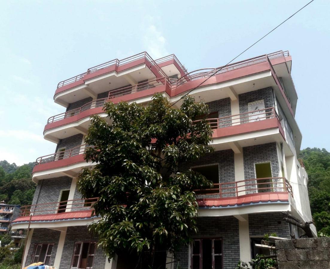 Hotel October Inn Pokhara Kültér fotó