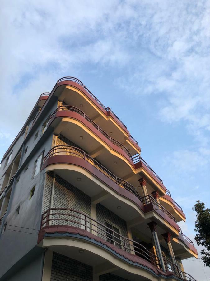 Hotel October Inn Pokhara Kültér fotó