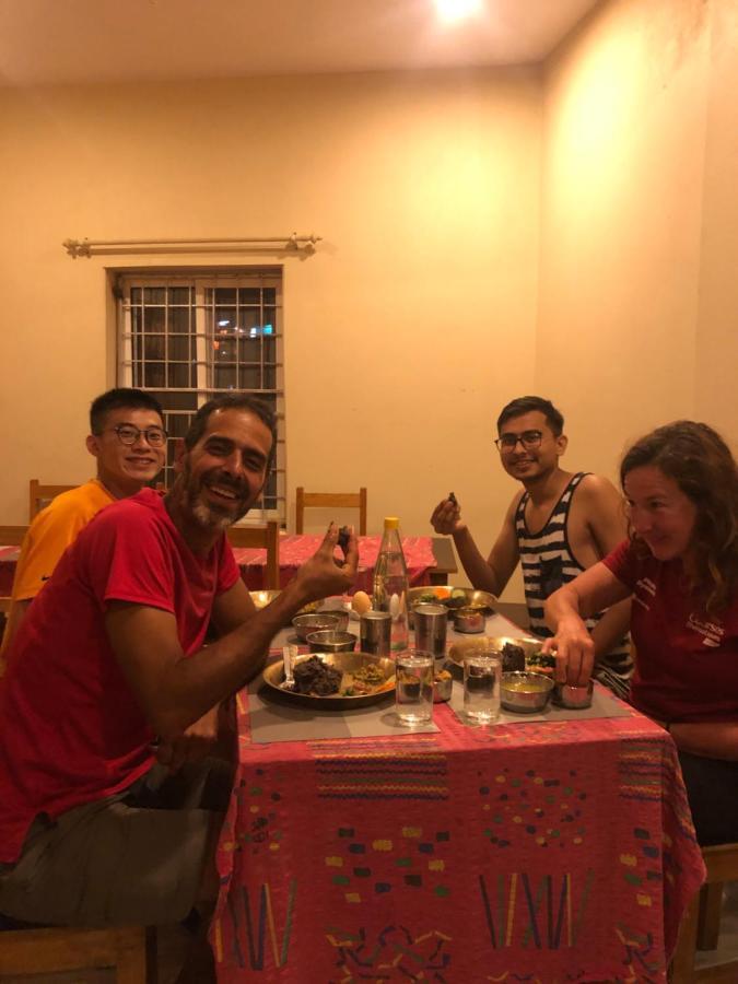 Hotel October Inn Pokhara Kültér fotó