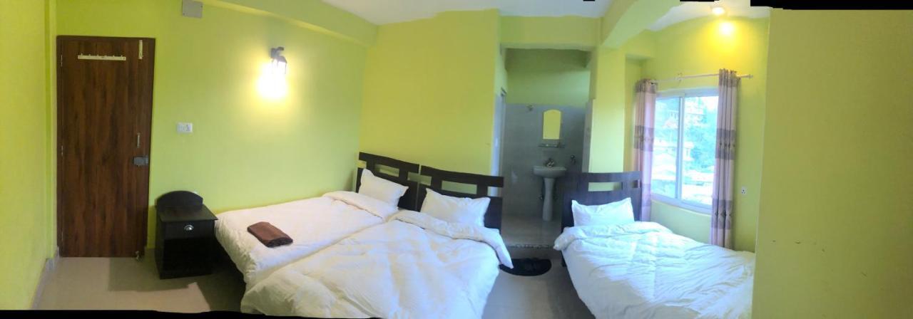 Hotel October Inn Pokhara Kültér fotó